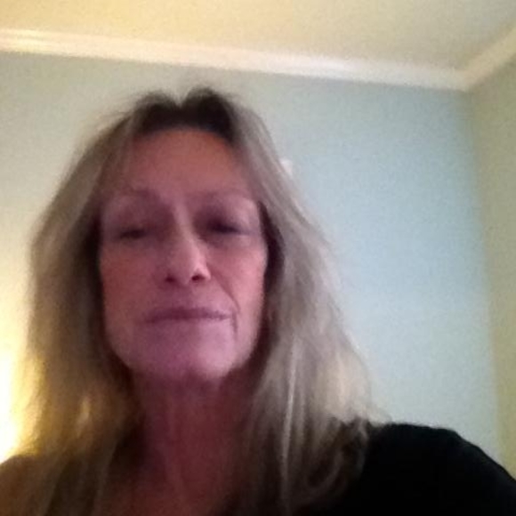 Poshmark profile picture for @ripley